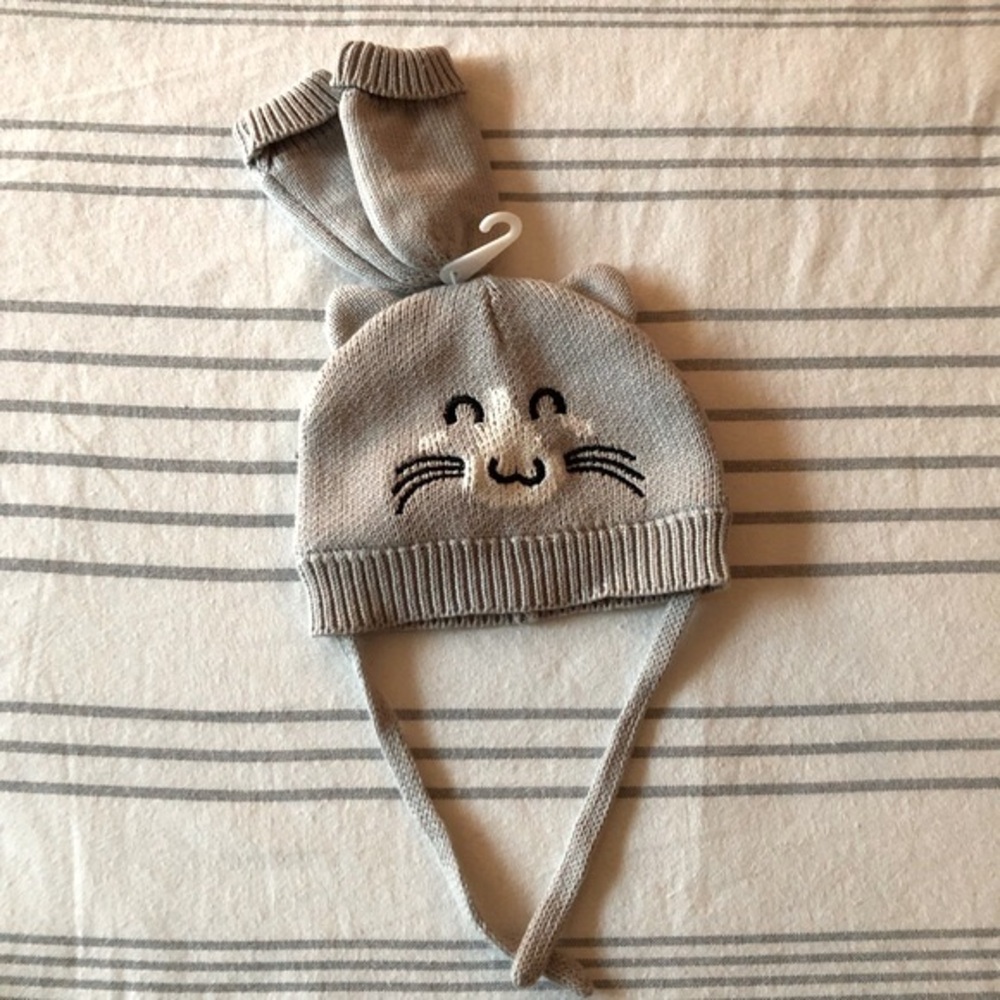 Cartwheels by Charlie Paige beanie&mittens Size 0-6 months NWOT
